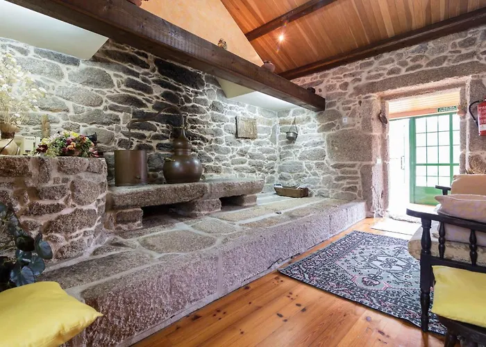 Casa Da Urcela 2* 蓬特亚雷亚斯