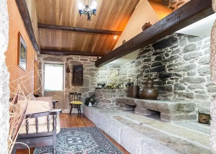 Casa Da Urcela 2* 蓬特亚雷亚斯