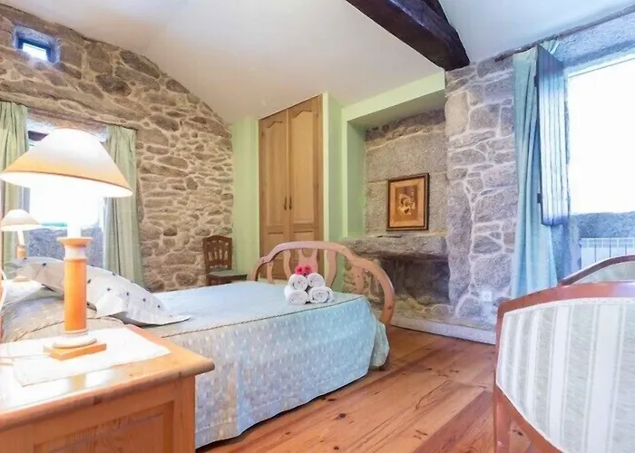 Casa Da Urcela 2* 蓬特亚雷亚斯